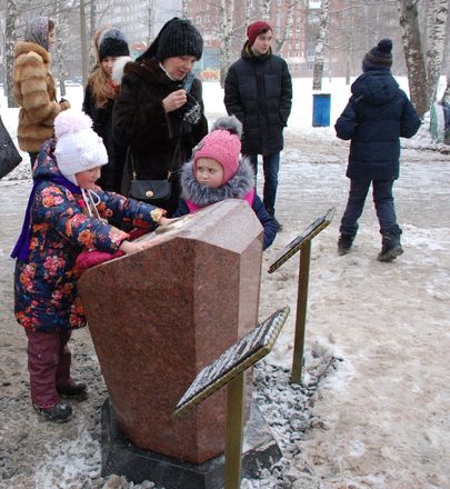 Скульптуру &laquo;Камень желаний&raquo; установили в Нижнем Новгороде (ФОТО) - фото 36