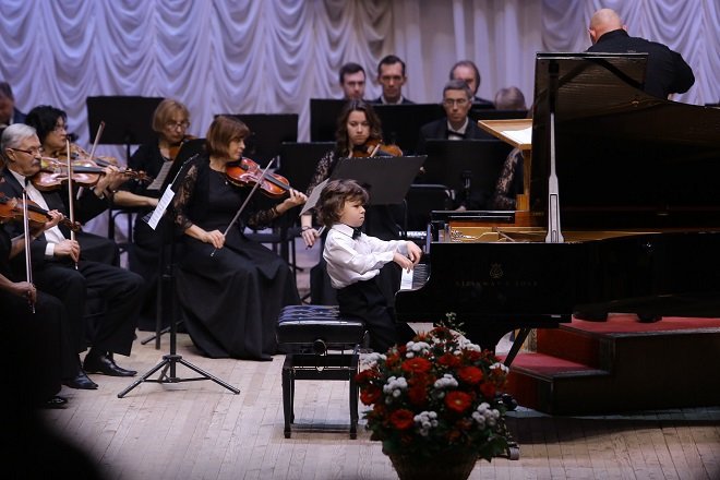 Юные музыканты и художники удостоены стипендии губернатора Нижегородской области - фото 2