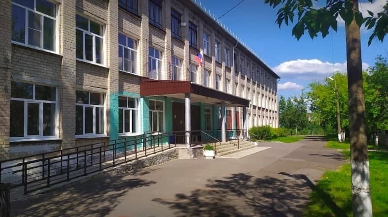 Соцсети: школа в Навашинском районе охраняется после сообщения о подрыве - фото 1