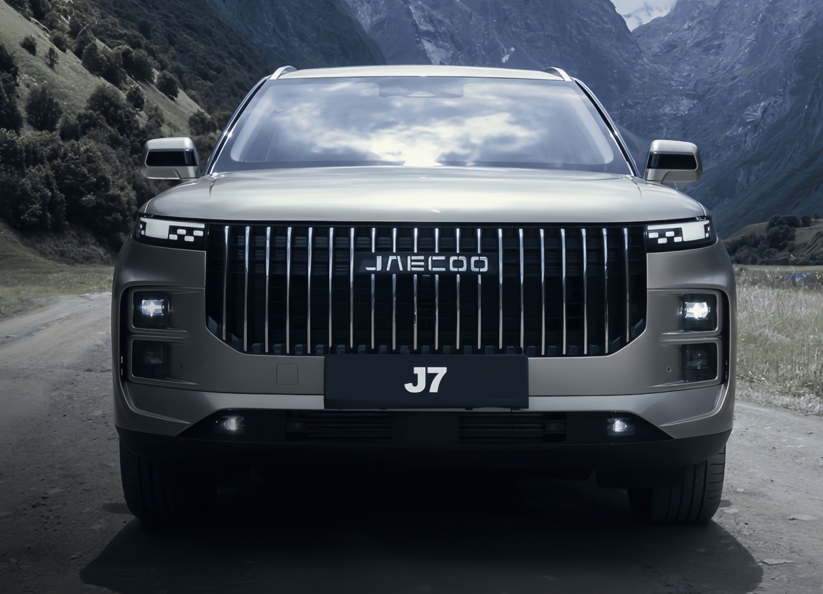 Обзор кроссовера JAECOO J7: технологичный автомобиль по доступной цене - фото 1