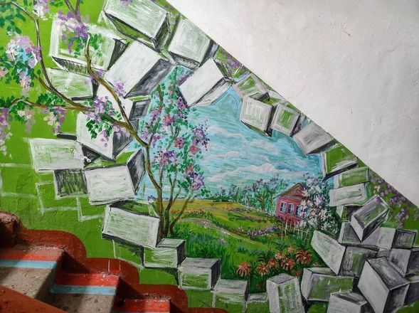 Сказочный лес нарисовала жительница Арзамаса в своем подъезде - фото 7
