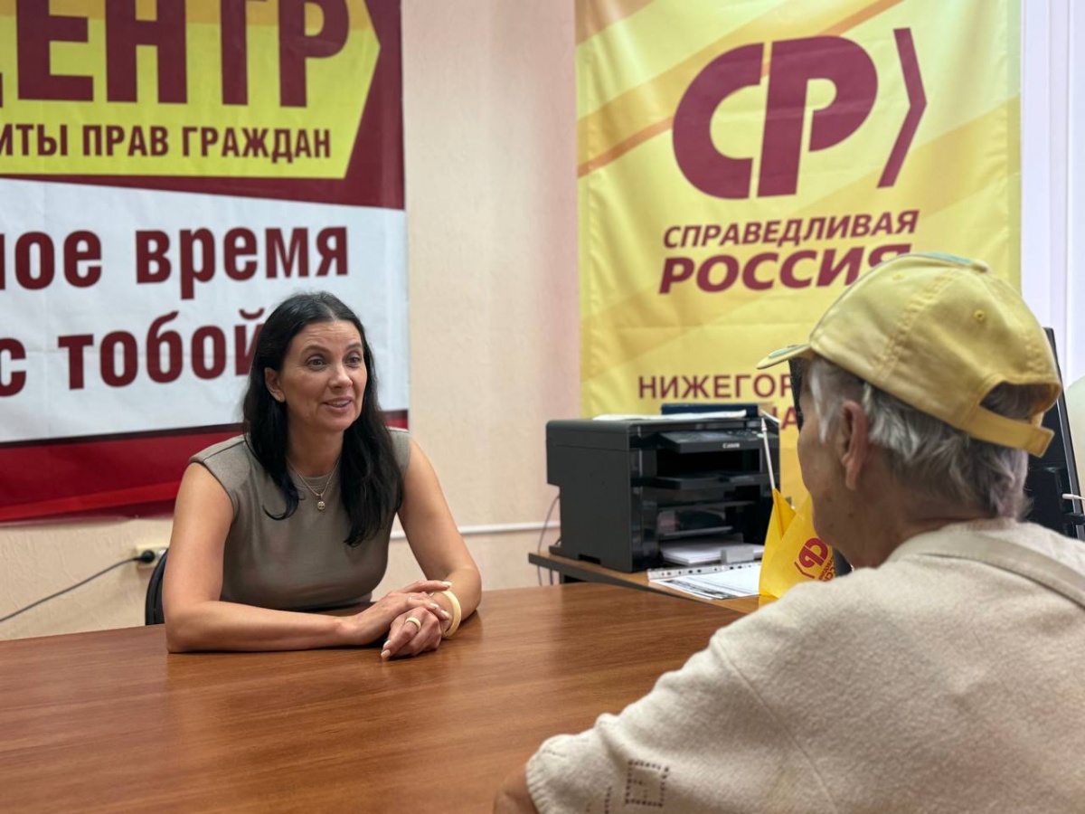 Депутат Татьяна Гриневич помогла пенсионерке получить деньги на ремонт кровли от ДУКа - фото 1