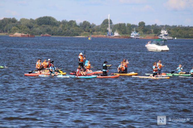 75 яхт и более 500 сапов вышли на Волгу в Нижнем Новгороде в День города - фото 80