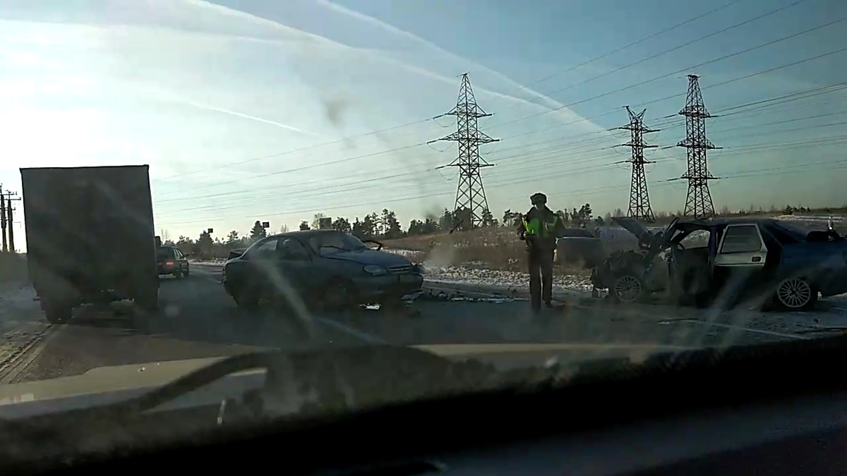 Один человек погиб и четверо пострадали в столкновении трех машин под Нижним Новгородом - фото 1