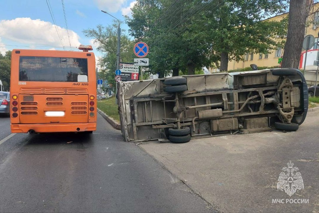 Число пострадавших в ДТП с автобусом на проспекте Гагарина выросло до трех