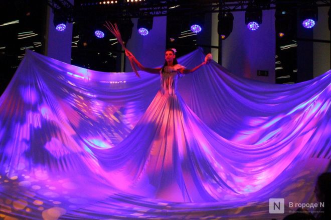 Фоторепортаж: выставка &laquo;АРТ МИР &mdash; 2026&raquo; открылась в Нижнем Новгороде - фото 55