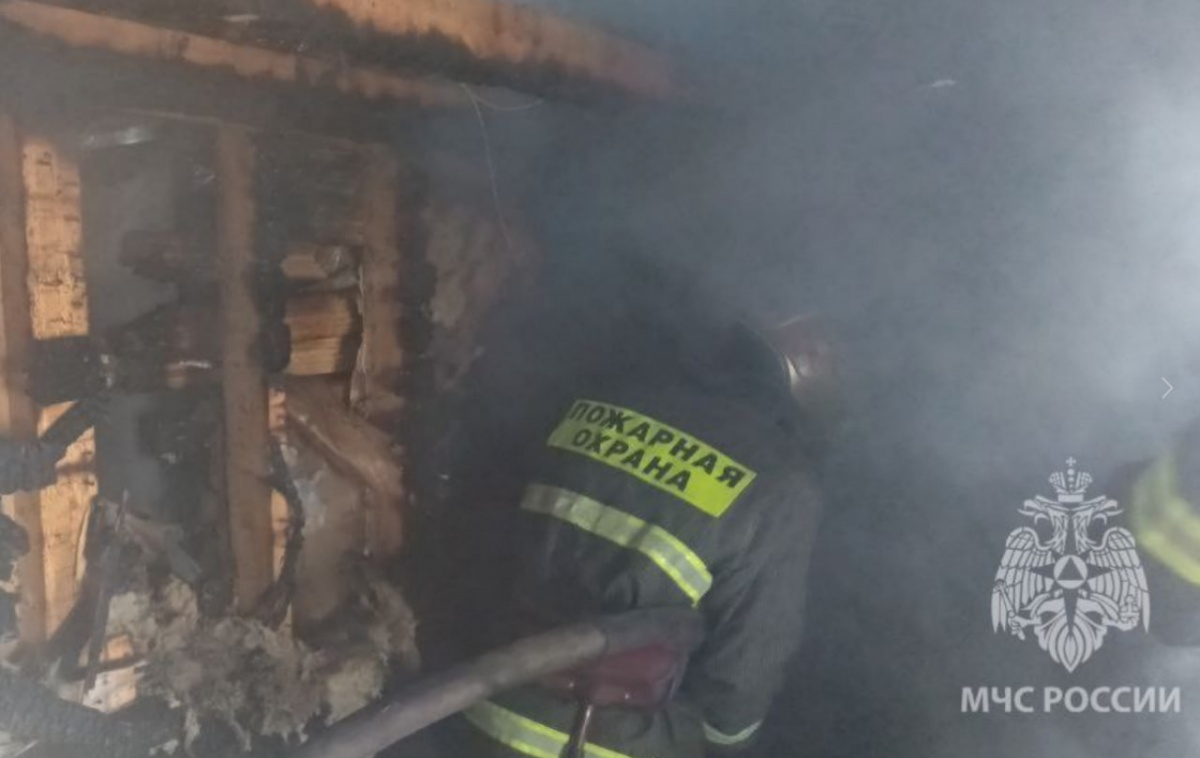 Баня сгорела в деревне Кузьминка в Кстовском округе - фото 1