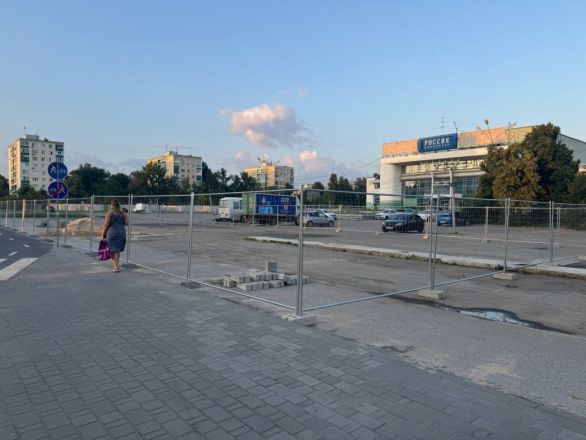 Стройплощадку второй канатной дороги огородили на Заречном бульваре - фото 3