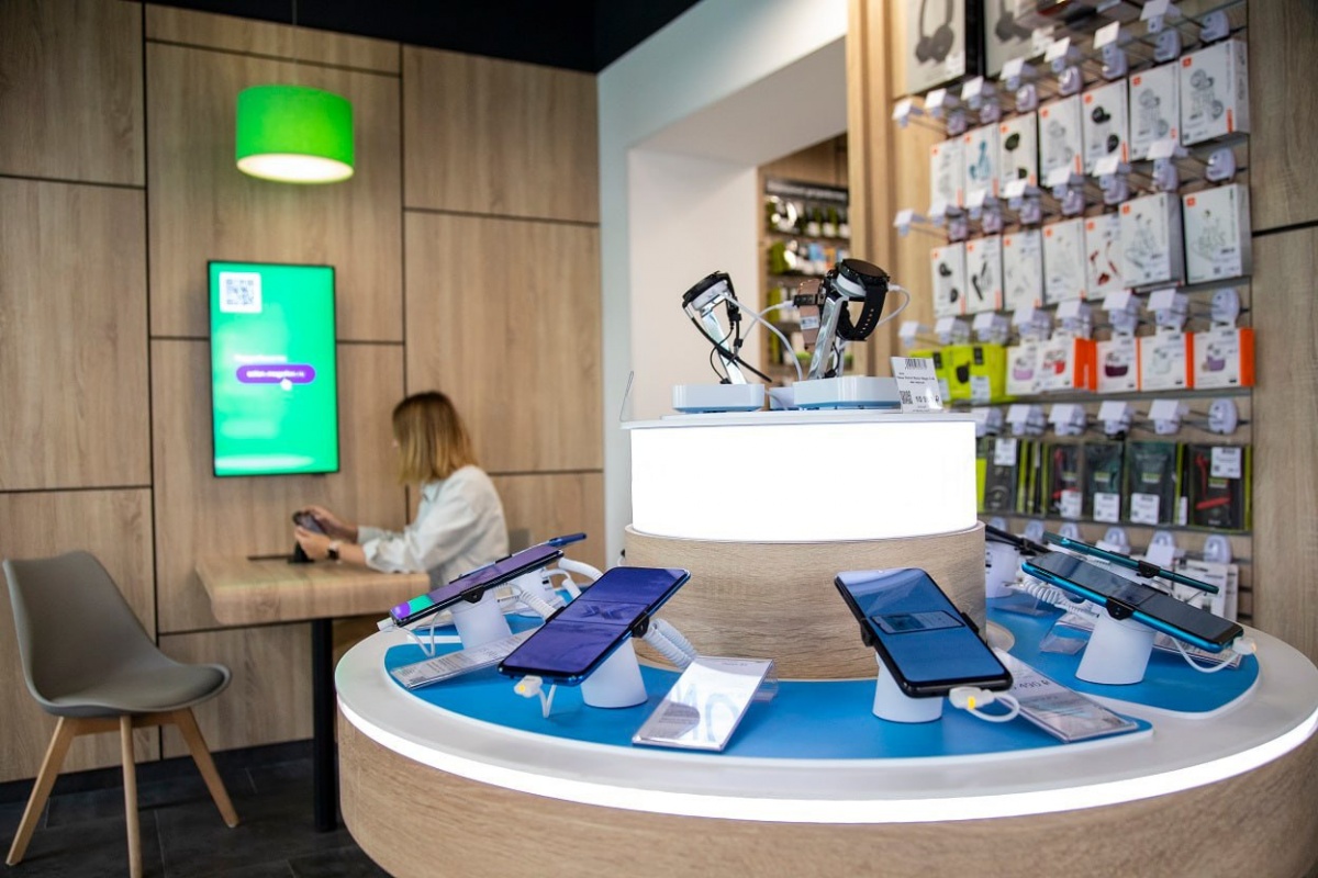 Виртуальный помощник &laquo;Ежедневный герой&raquo; появился в салонах МегаФона - фото 1