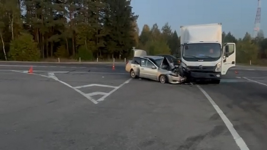 Лишенные прав водители устроили ДТП под Арзамасом: пострадали два пассажира - фото 1