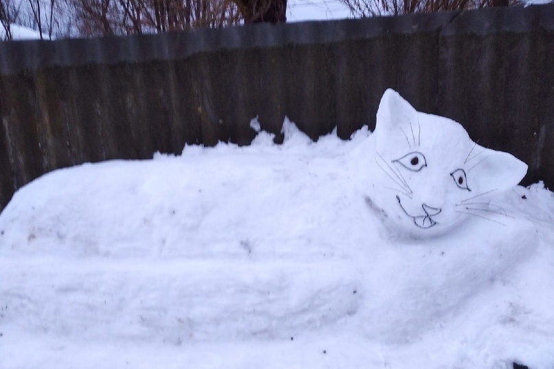 Снежного кота слепили в Городце - фото 1