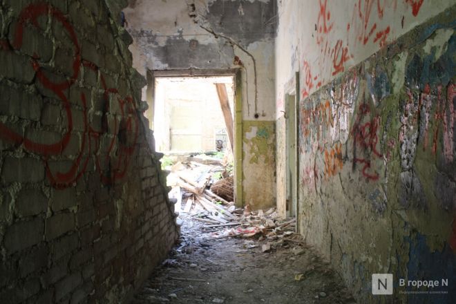 Дома на костях и та самая психбольница: как выглядит деревня Ляхово в Нижнем Новгороде &mdash; фоторепортаж - фото 49