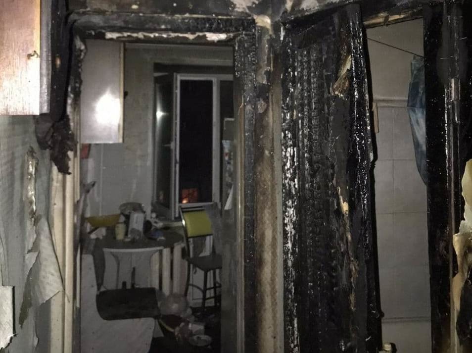 Жительница Арзамаса погибла на пожаре в многоквартирном доме - фото 1