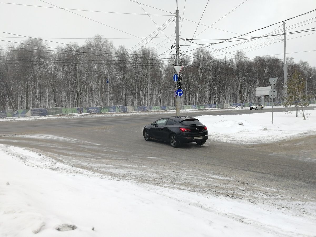 Левый поворот на проспект Гагарина с улицы Терешковой временно запрещен