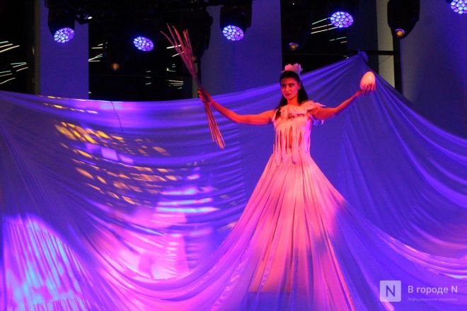 Фоторепортаж: выставка &laquo;АРТ МИР &mdash; 2026&raquo; открылась в Нижнем Новгороде - фото 123