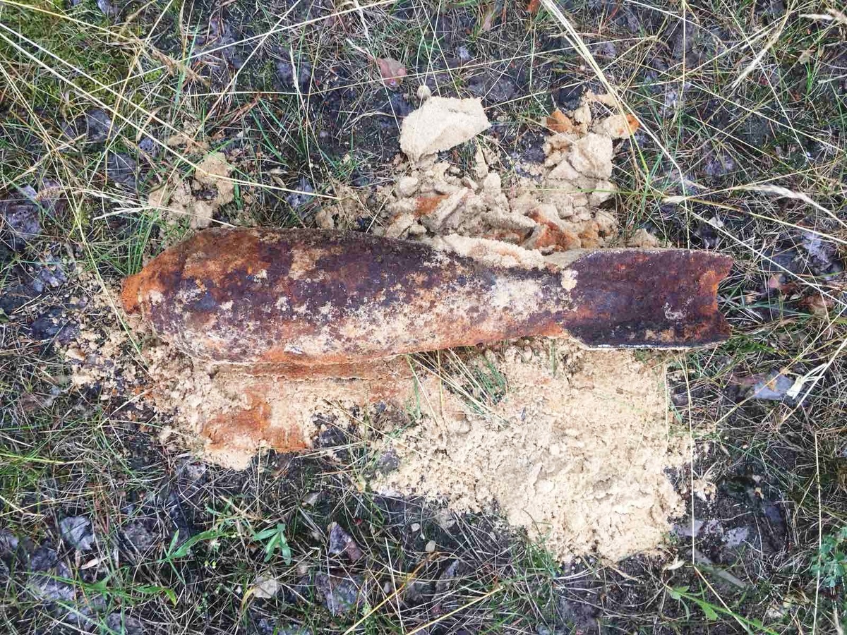 Минометный снаряд времен Великой Отечественной войны обнаружили жители Володарского района - фото 1