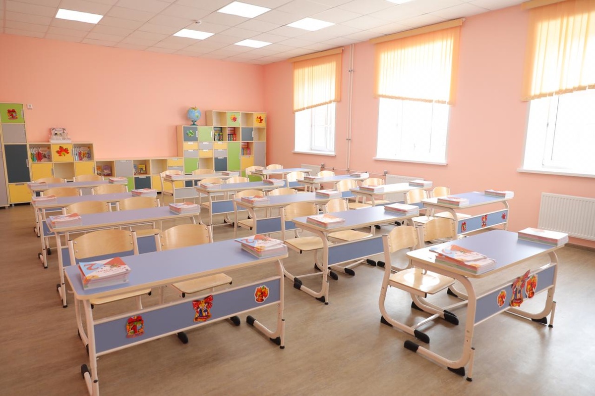 Школу с двумя спортзалами и центром робототехники открыли в Богородске - фото 1