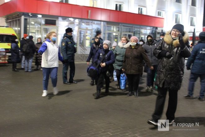 Около 1 000 беженцев из Донбасса прибыли в Нижний Новгород - фото 30