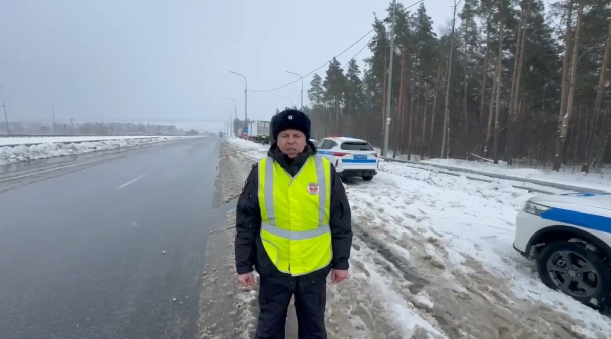 Массовое ДТП с двумя пострадавшими случилось на М-7 в Нижегородской области - фото 1