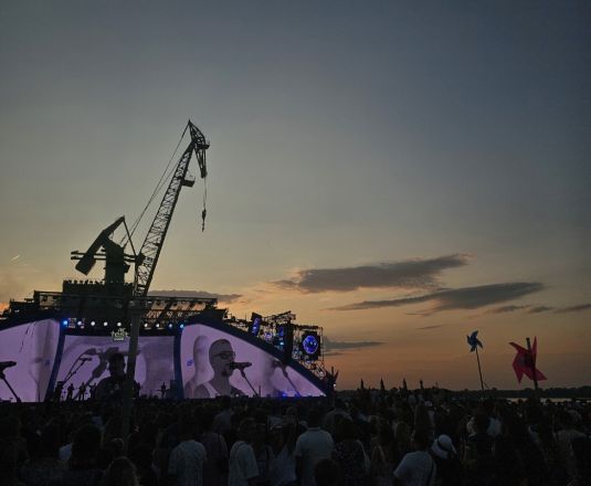 Первый, мощный, грандиозный: как прошел VK Fest в Нижнем Новгороде — репортаж - фото 69