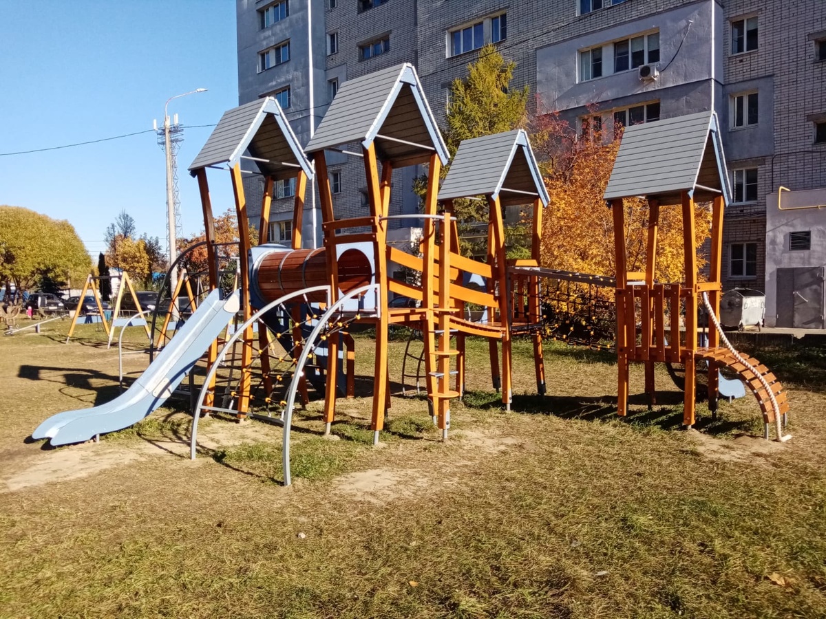 Четыре детские площадки установили в Канавинском районе - фото 1