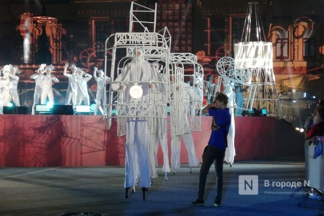 Иммерсивное шоу в постановке Ильи Авербуха состоялось в день 200-летия Нижегородской ярмарки - фото 57