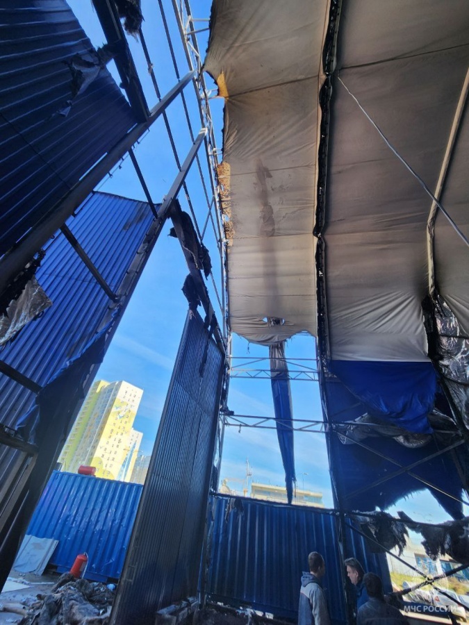 Опубликовано видео с места крупного пожара в яхт-клубе в Нижнем Новгороде - фото 1