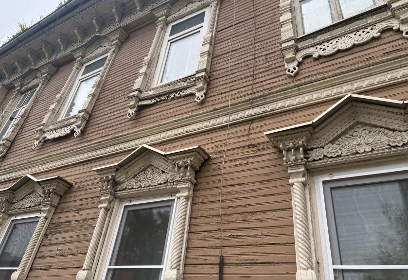 Опубликованы фото домов, которые снесут для КРТ на Чкалова - фото 1
