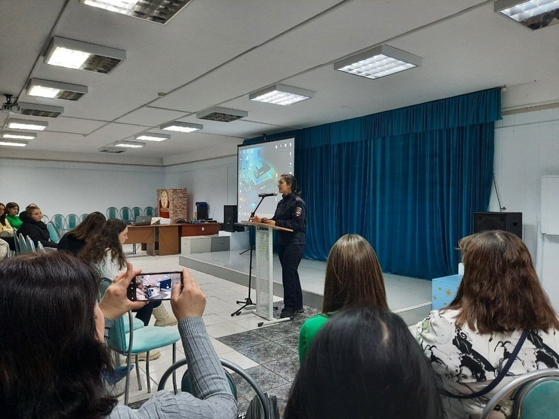 Сотрудники ГИБДД провели семинар для педагогов в Кстовском округе - фото 1