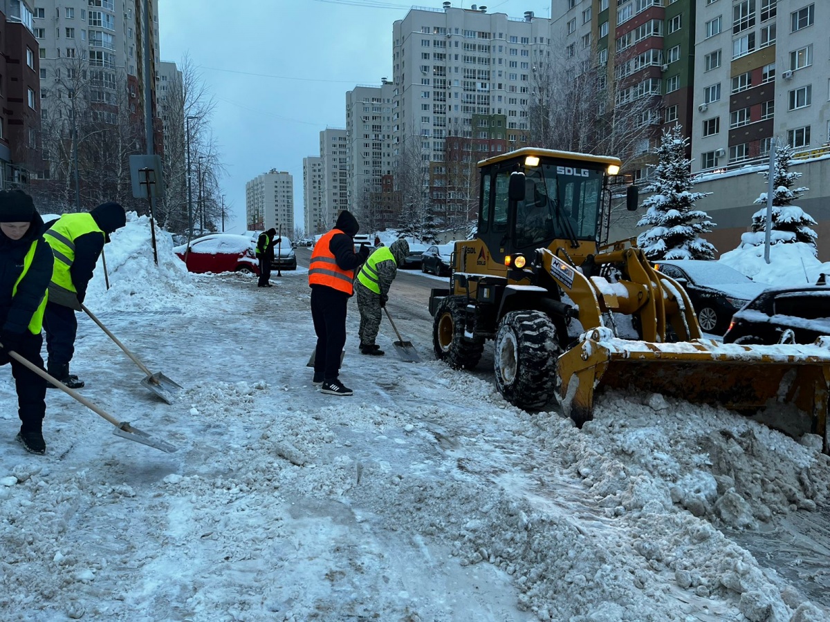 Главы районов проверяют уборку снега в Нижнем Новгороде - фото 1