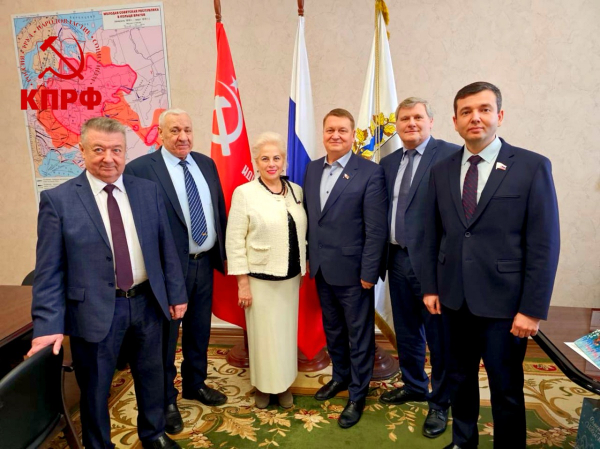 КПРФ на круглом столе в Госдуме раскритиковала итоги &laquo;мусорной реформы&raquo; - фото 1